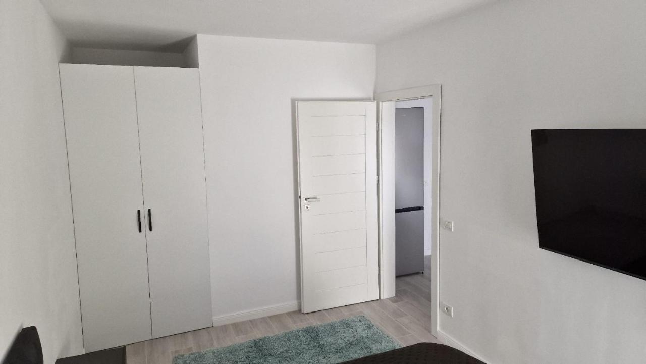 West Homes 36 Oradea Exterior photo